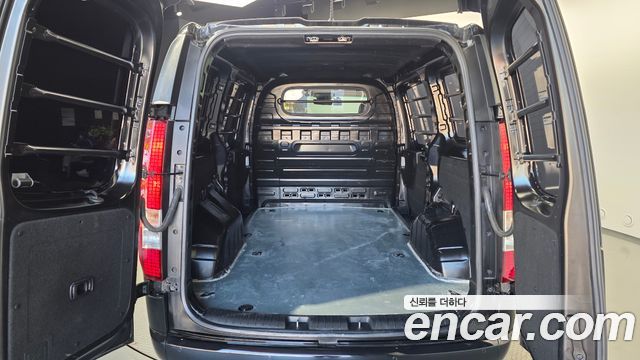 Hyundai Staria Cargo 3-Seater Modern 2023 — фото 20