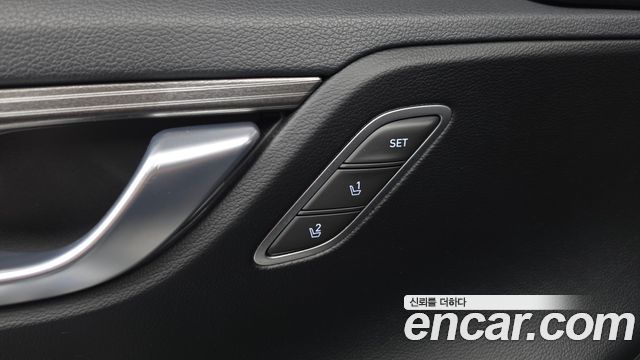 Hyundai Grandeur (IG) 3.0 Exclusive Special 2019 — фото 32