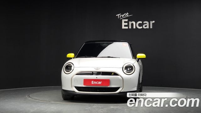 MINI Cooper Electric (IV) SE Favoured 2024 — фото 3