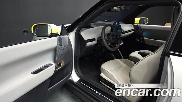 MINI Cooper Electric (IV) SE Favoured 2024 — фото 10