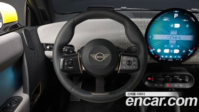 MINI Cooper Electric (IV) SE Favoured 2024 — фото 13