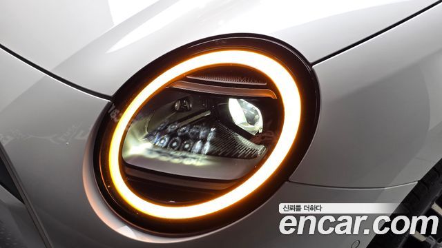 MINI Cooper Electric (IV) SE Favoured 2024 — фото 22