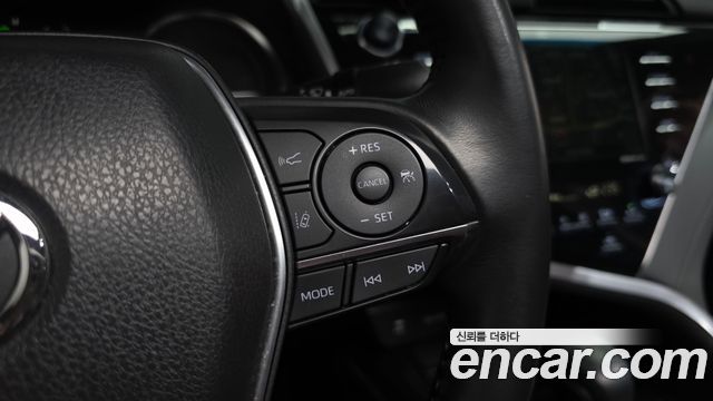 Toyota Camry (XV70) 2.5 XLE Hybrid 2018 — фото 23