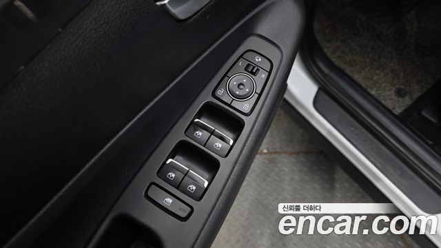 Hyundai Santa Fe Diesel 2.2 2WD Prestige 2021 — фото 12