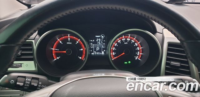 KG Mobility (SsangYong) Tivoli Diesel LX 2WD 2016 — фото 6