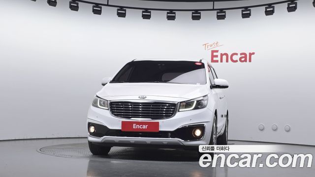 Kia Carnival 9-Seater Noblesse Special 2018 — фото 3