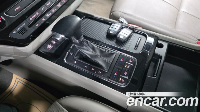 Kia Carnival 9-Seater Noblesse Special 2018 — фото 9