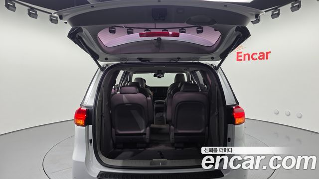 Kia Carnival 9-Seater Noblesse Special 2018 — фото 16