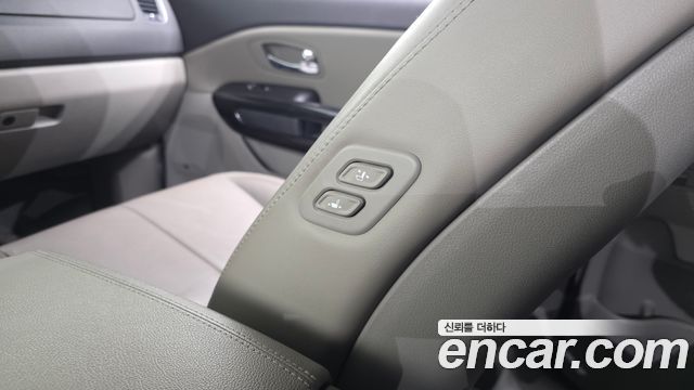 Kia Carnival 9-Seater Noblesse Special 2018 — фото 30