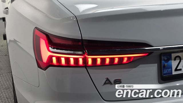Audi A6 (C8) 40 TDI Premium 2023 — фото 23