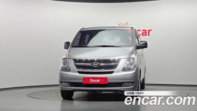 Hyundai Grand Starex 12-Seater Wagon CVX Luxury 2012 — фото 3