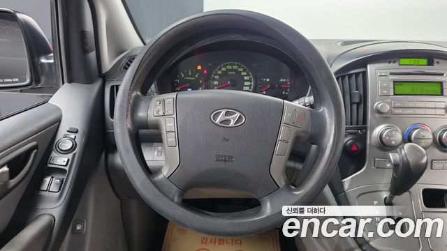 Hyundai Grand Starex 12-Seater Wagon CVX Luxury 2012 — фото 13
