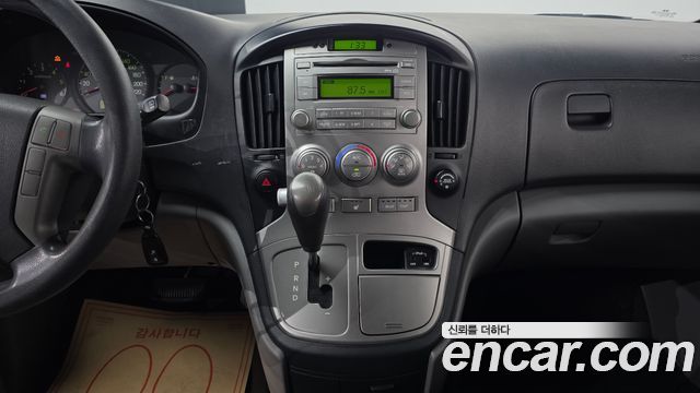 Hyundai Grand Starex 12-Seater Wagon CVX Luxury 2012 — фото 15