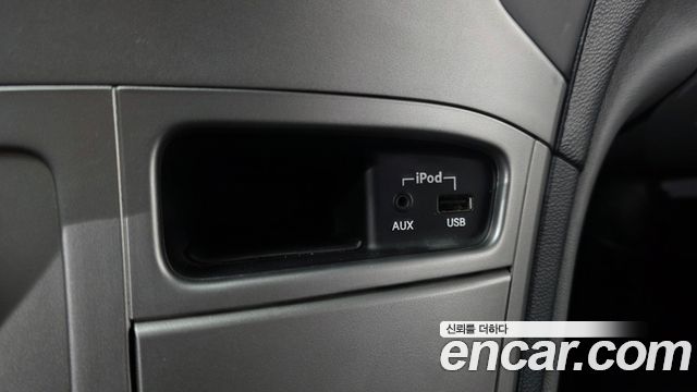 Hyundai Grand Starex 12-Seater Wagon CVX Luxury 2012 — фото 17