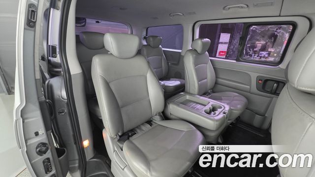 Hyundai Grand Starex 12-Seater Wagon CVX Luxury 2012 — фото 18