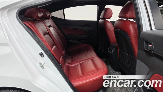 Hyundai Avante (AD) 1.6 Turbo Sport Extreme Selection 2017 — фото 11