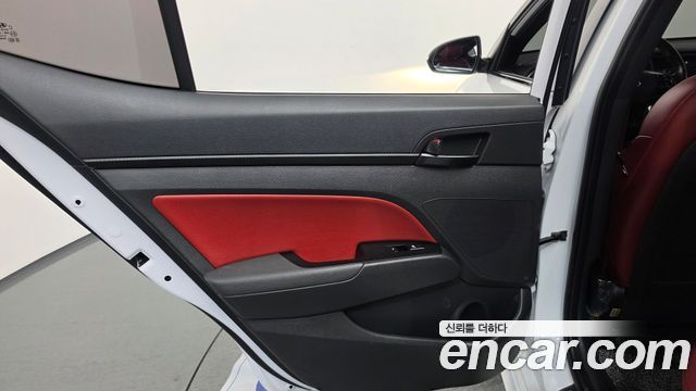 Hyundai Avante (AD) 1.6 Turbo Sport Extreme Selection 2017 — фото 25