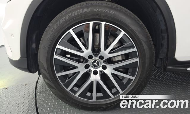 Mercedes-Benz GLC-Class (X253) GLC300e 4MATIC 2021 — фото 5