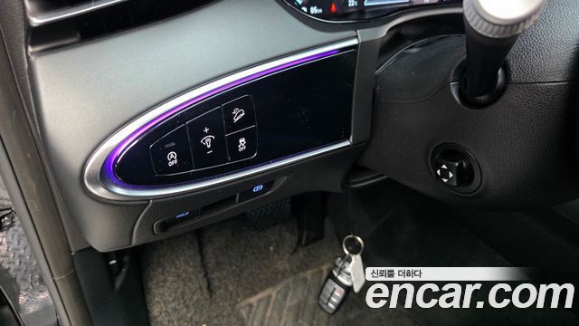 Genesis GV70 2.5T Gasoline 2WD 2021 — фото 30