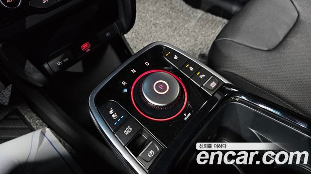 Kia Niro Plus Air 2023 — фото 9