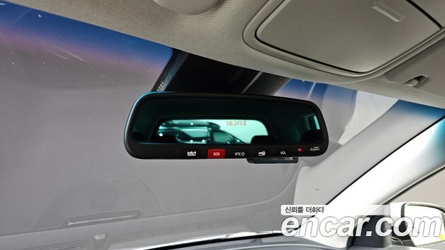 Kia Niro Plus Air 2023 — фото 18
