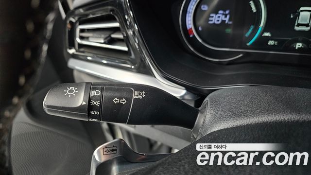 Kia Niro Plus Air 2023 — фото 29