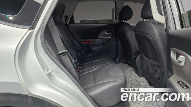 Kia Niro Plus Air 2023 — фото 30