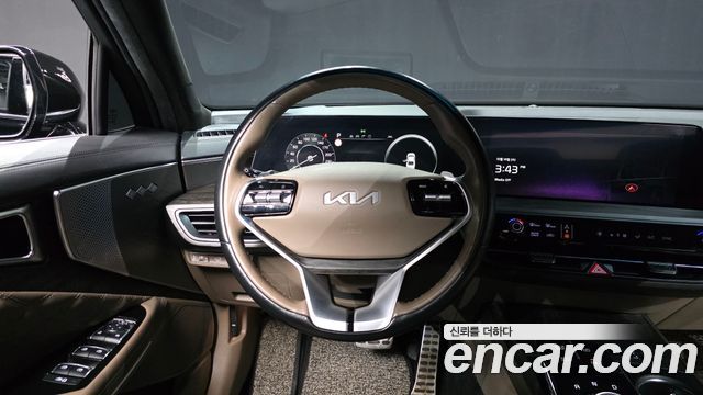 Kia K8 2.5 Gasoline 2WD Signature 2023 — фото 17