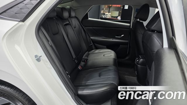 Hyundai Avante (CN7) 1.6 Inspiration 2025 — фото 12
