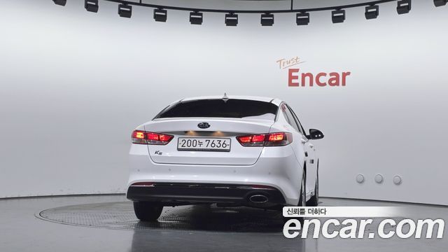 Kia K5 (II) LPI SX Luxury 2016 — фото 4