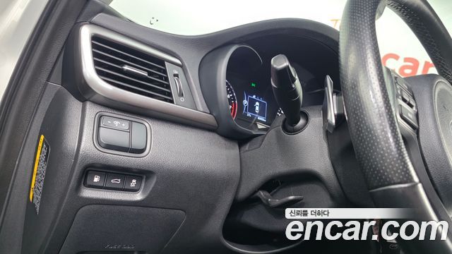 Kia K5 (II) LPI SX Luxury 2016 — фото 18