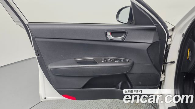 Kia K5 (II) LPI SX Luxury 2016 — фото 24