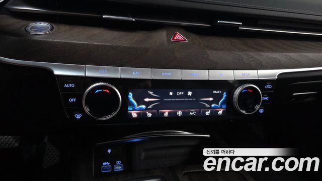 Genesis G80 (RG3) Gasoline 2.5 Turbo AWD 2024 — фото 20