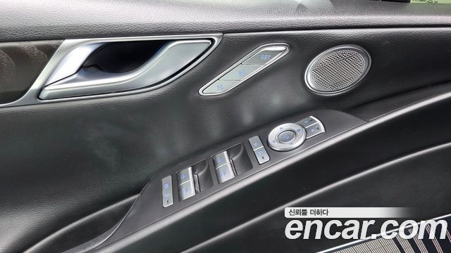 Genesis G80 (RG3) Gasoline 2.5 Turbo AWD 2024 — фото 29