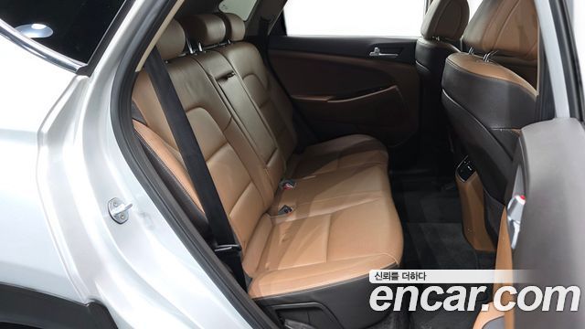 Hyundai Tucson Diesel 2.0 2WD Premium 2016 — фото 16