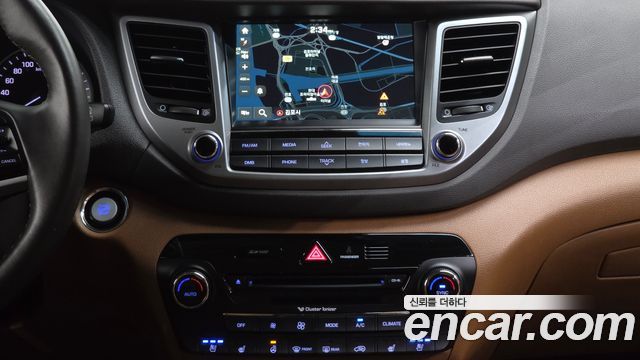 Hyundai Tucson Diesel 2.0 2WD Premium 2016 — фото 18
