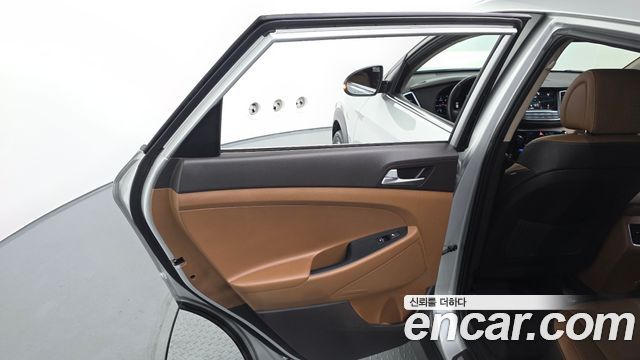 Hyundai Tucson Diesel 2.0 2WD Premium 2016 — фото 31