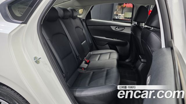Kia K3 Standard 2021 — фото 12