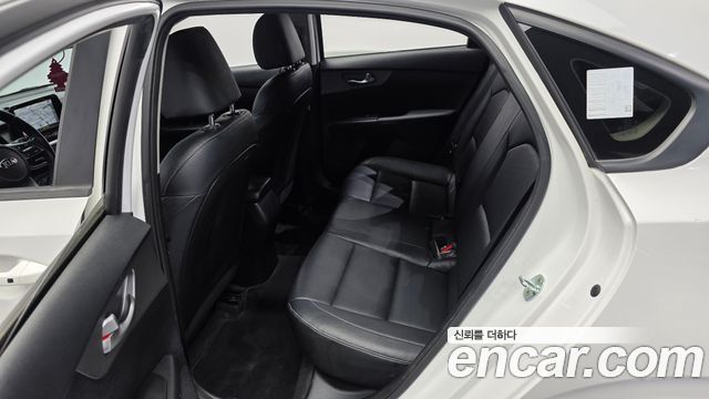 Kia K3 Standard 2021 — фото 26