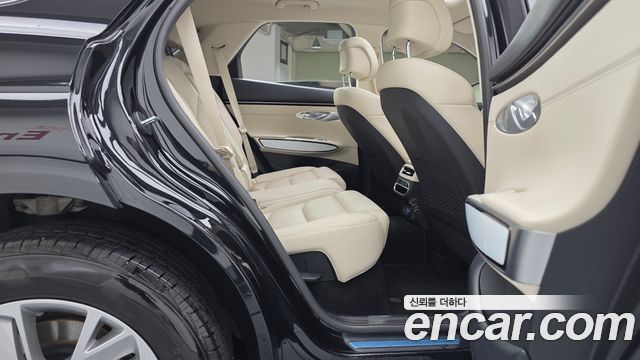 Genesis GV70 2.5T Gasoline AWD 2024 — фото 11