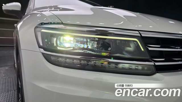 Volkswagen Tiguan (II) 2.0 TDI Prestige 2020 — фото 22