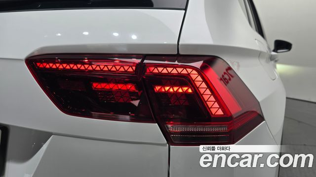 Volkswagen Tiguan (II) 2.0 TDI Prestige 2020 — фото 23