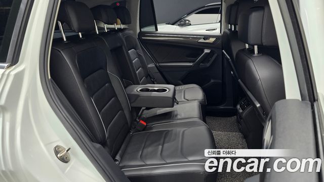Volkswagen Tiguan (II) 2.0 TDI Prestige 2020 — фото 26