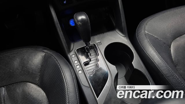 Hyundai Tucson ix Diesel 2WD LX20 Premier 2012 — фото 9