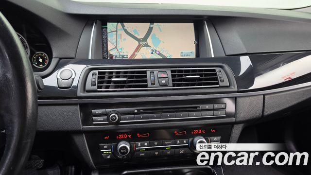 BMW 5 Series (F10) 520d 2015 — фото 14