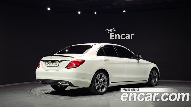 Mercedes-Benz C-Class (W205) C220 d Avantgarde 2018 — фото 2