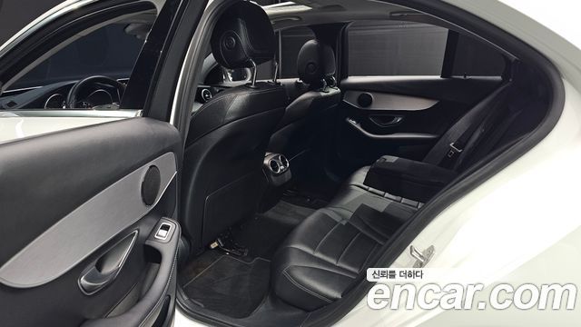 Mercedes-Benz C-Class (W205) C220 d Avantgarde 2018 — фото 15