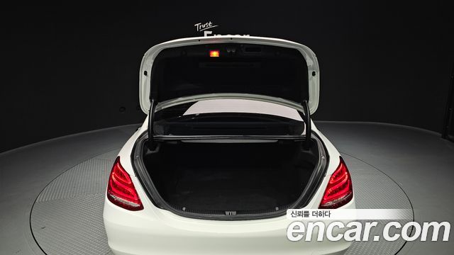 Mercedes-Benz C-Class (W205) C220 d Avantgarde 2018 — фото 24