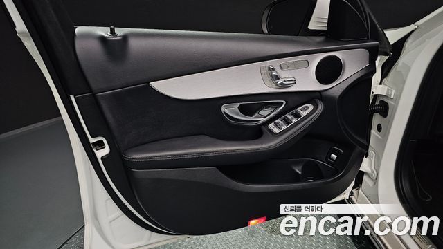 Mercedes-Benz C-Class (W205) C220 d Avantgarde 2018 — фото 30