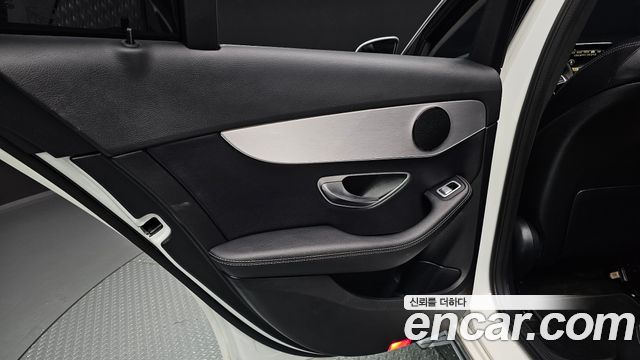 Mercedes-Benz C-Class (W205) C220 d Avantgarde 2018 — фото 31